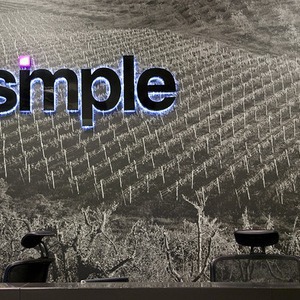 Офис недели (Москва): Simple — Интерьер недели на The Village