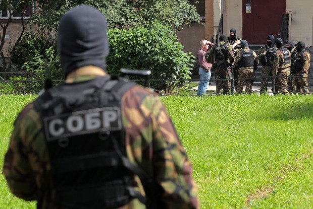Что известно о захвате боевиков в Петербурге — Ситуация на The Village