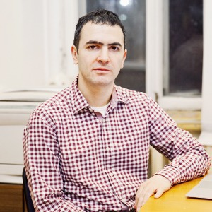 Лингвист Борис Иомдин о лонгсливах, фуфайках и дергайчиках — Что нового на The Village