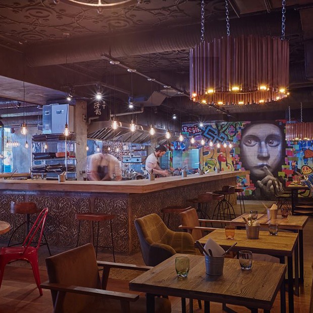 Мясной ресторан «Южане», гастропаб Funky Food, а также устричный бар в Москве — Открытия недели на The Village