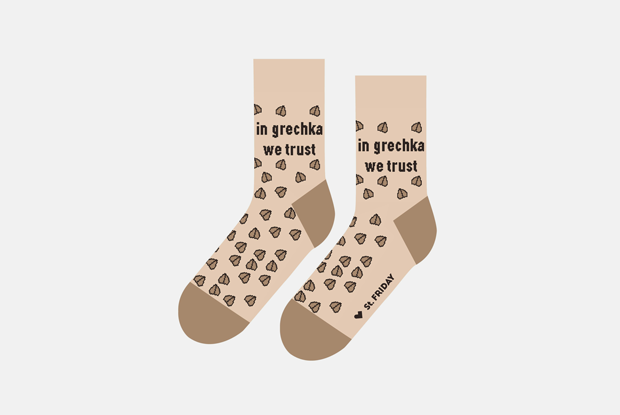 It’s a match: 15 пар тапочек и носков для дома и улицы — Гид The Village на The Village