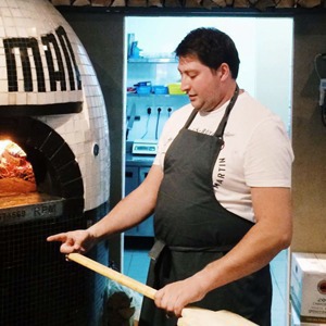 Дмитрий Зотов из Zotman Pizza Pie и пабов Haggis и «Крылышко или ножка» — День из жизни шеф-повара на The Village