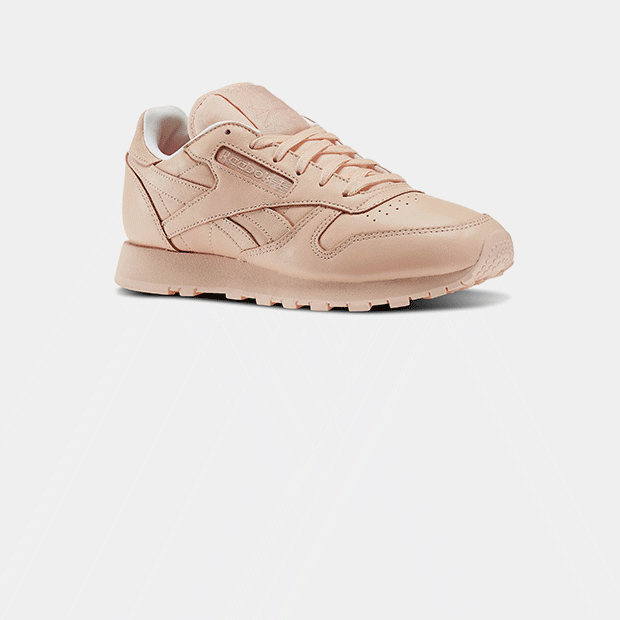Распродажа в Alba и Oysho, новый винтажный шоу-рум и ещё одна коллаборация Reebok Classic — Скидки недели на The Village