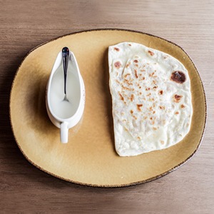 Кутабы с мясом, овощами и яблоками Татьяны Лушниковой — Рецепты шефов на The Village