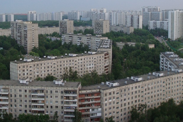 «Если за мной следят, я буду прятаться»: Как коронавирус спровоцировал войну соседей — Истории на The Village