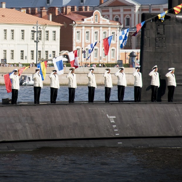 День ВМФ, диджей-сет Мэттью Херберта и ещё 14 событий выходных — Выходные в городе на The Village