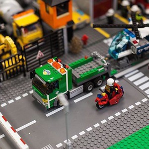 Фото дня: Как выглядит музей Lego в Петербурге — Город на The Village