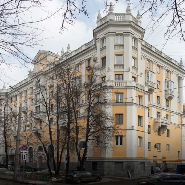 Я живу в «Доме с башенками» у Белорусского вокзала — Где ты живёшь на The Village
