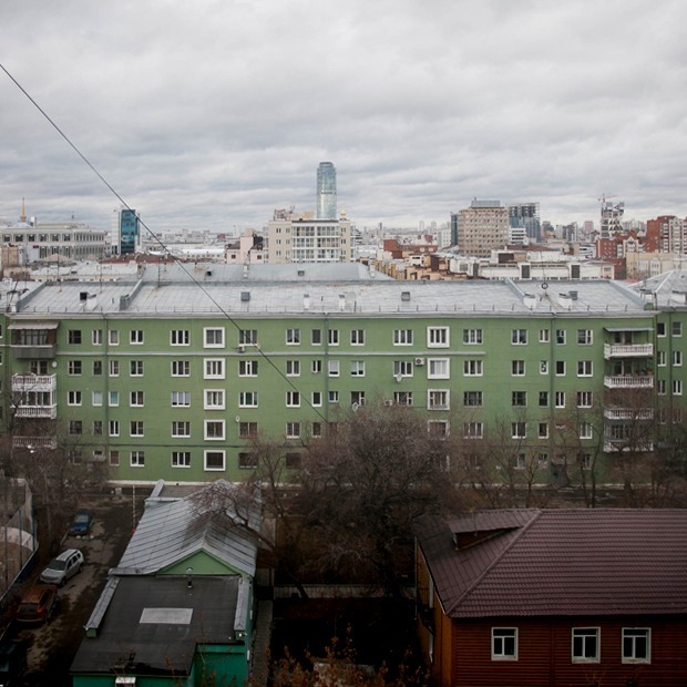 «Я живу в первом блочном доме Свердловска» — Где ты живёшь на The Village