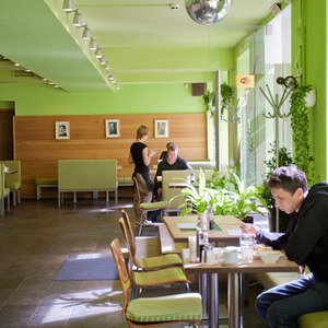 В Петербурге открылось вегетарианское кафе — Рестораны на The Village