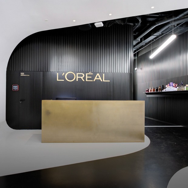 Как выглядит новый офис L’Oréal Luxe с видом на Кремль — Интерьер недели на The Village