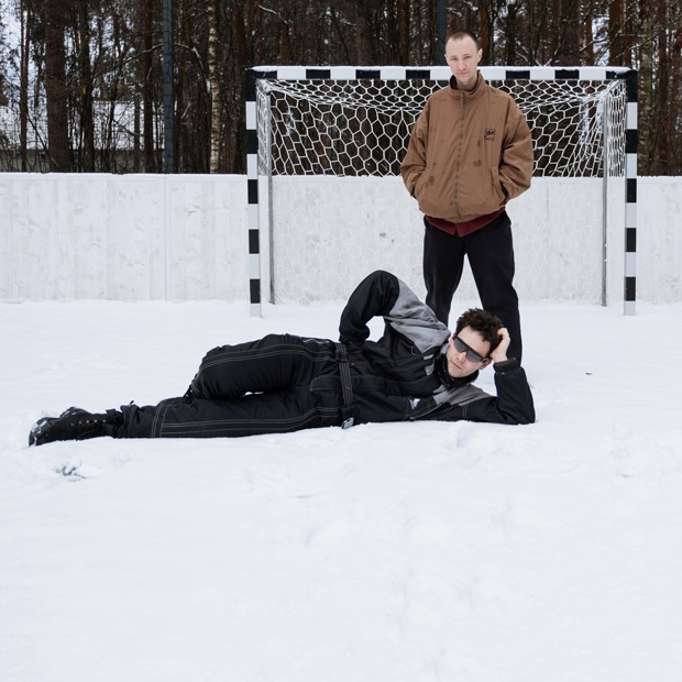 Как группа «Дэка» перепридумывает рейв 90-х — Новая музыка на The Village