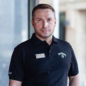 Март: «Дом Карло», «Воккер», Torro Grill и «Хлеб насущный» — Лучшие сотрудники на The Village